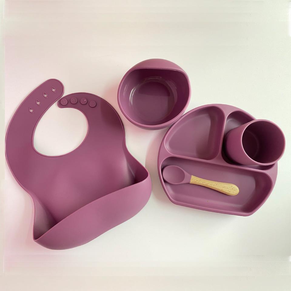 Silicone baby dinner plate
Baby feeding bowl and spoon