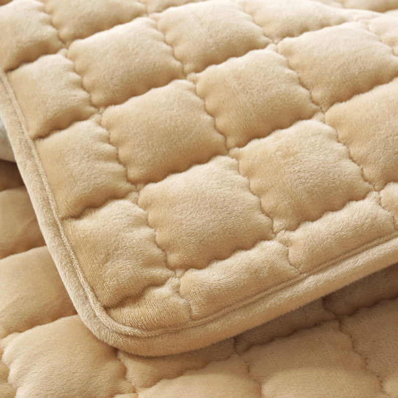 Plush sofa cover for soft couch protection and modern décor.