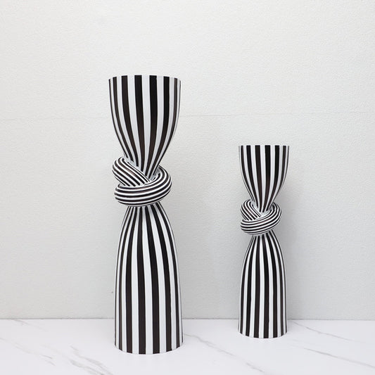 Modern candle décor
