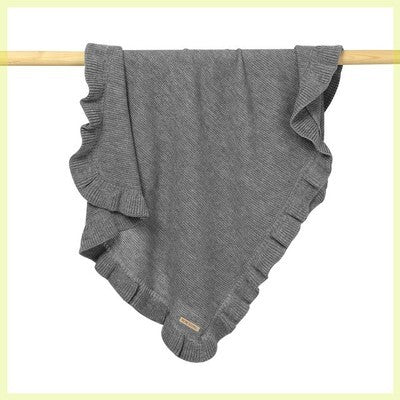 Newborn swaddle wrap

Ruffle baby blanket

