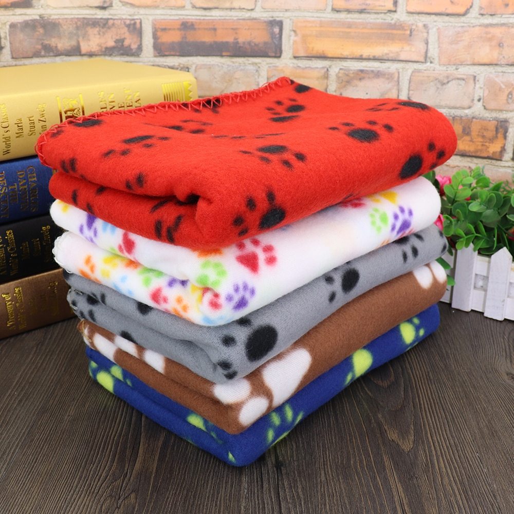 Cozy dog blanket

Soft cat throw blanket

