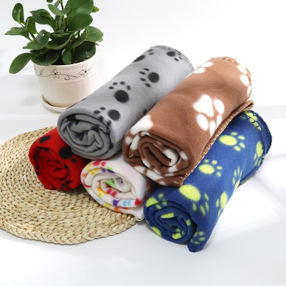 Cozy dog blanket

Soft cat throw blanket

