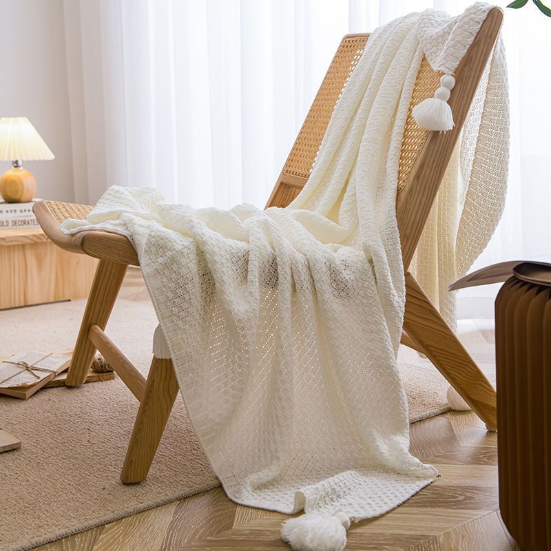 Handmade tassel throw

Lunch break sofa blanket