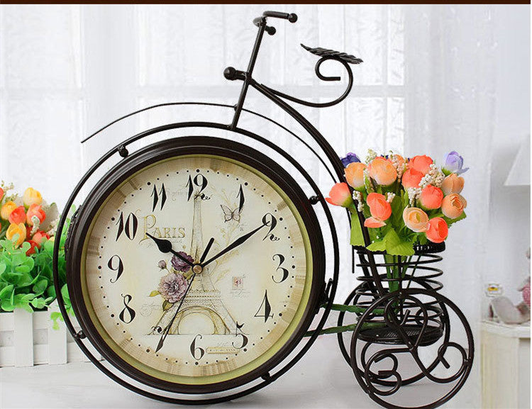  small desk clock