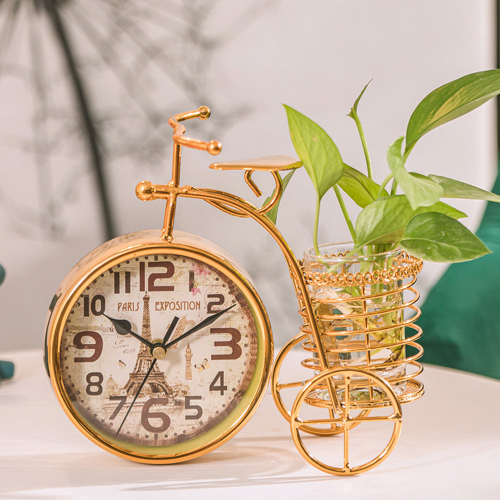  small desk clock
