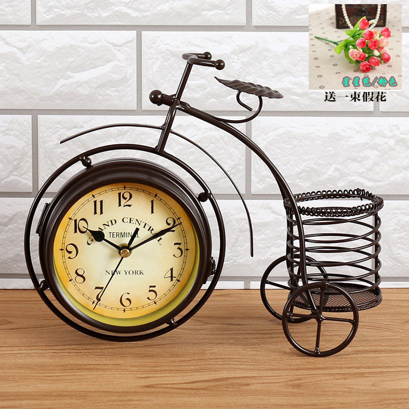  small desk clock
