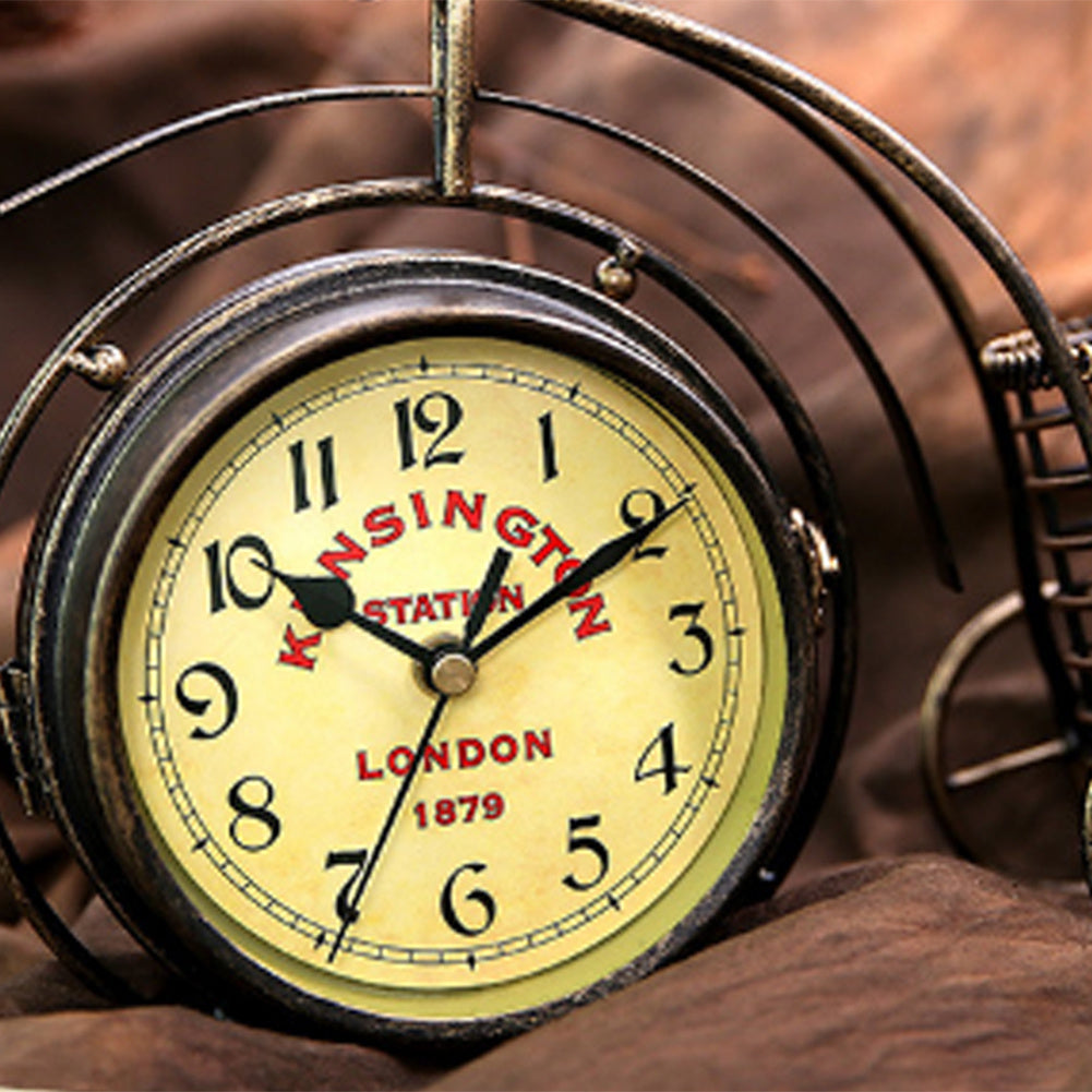  small desk clock