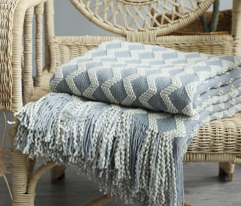 Decorative sofa throw

Cozy knit blanket
