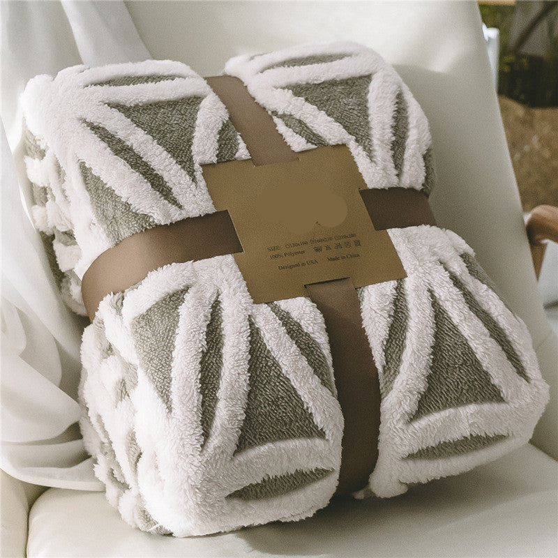 Lamb velvet siesta blanket

Thickened jacquard throw

