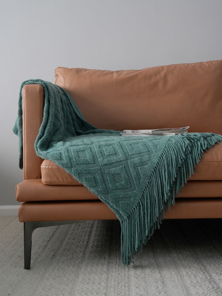 Bed tail throw blanket

Autumn winter bed towel