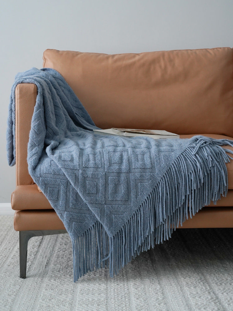 Bed tail throw blanket

Autumn winter bed towel