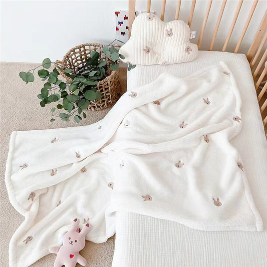 Soft baby blanket

Cozy infant blanket