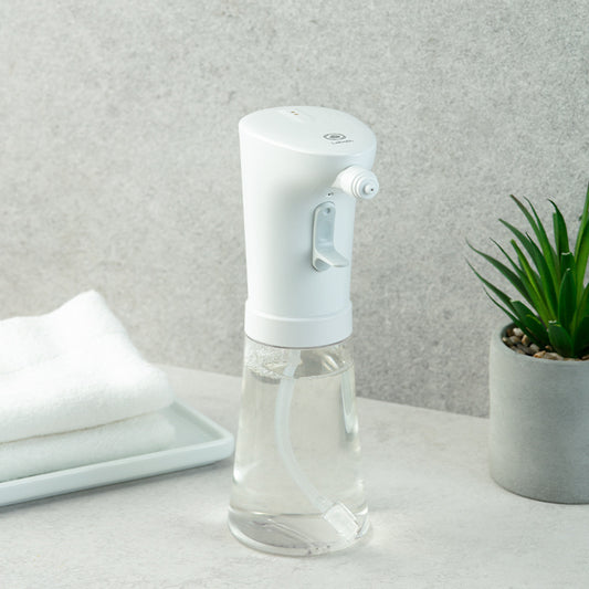 Flat soap pump