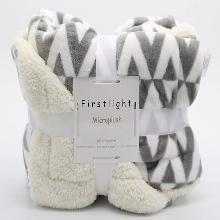 Lambskin Leg Blanket – Ultra-Soft Warm Throw for Sofa, Bed & Winter Comfort - AVENWU