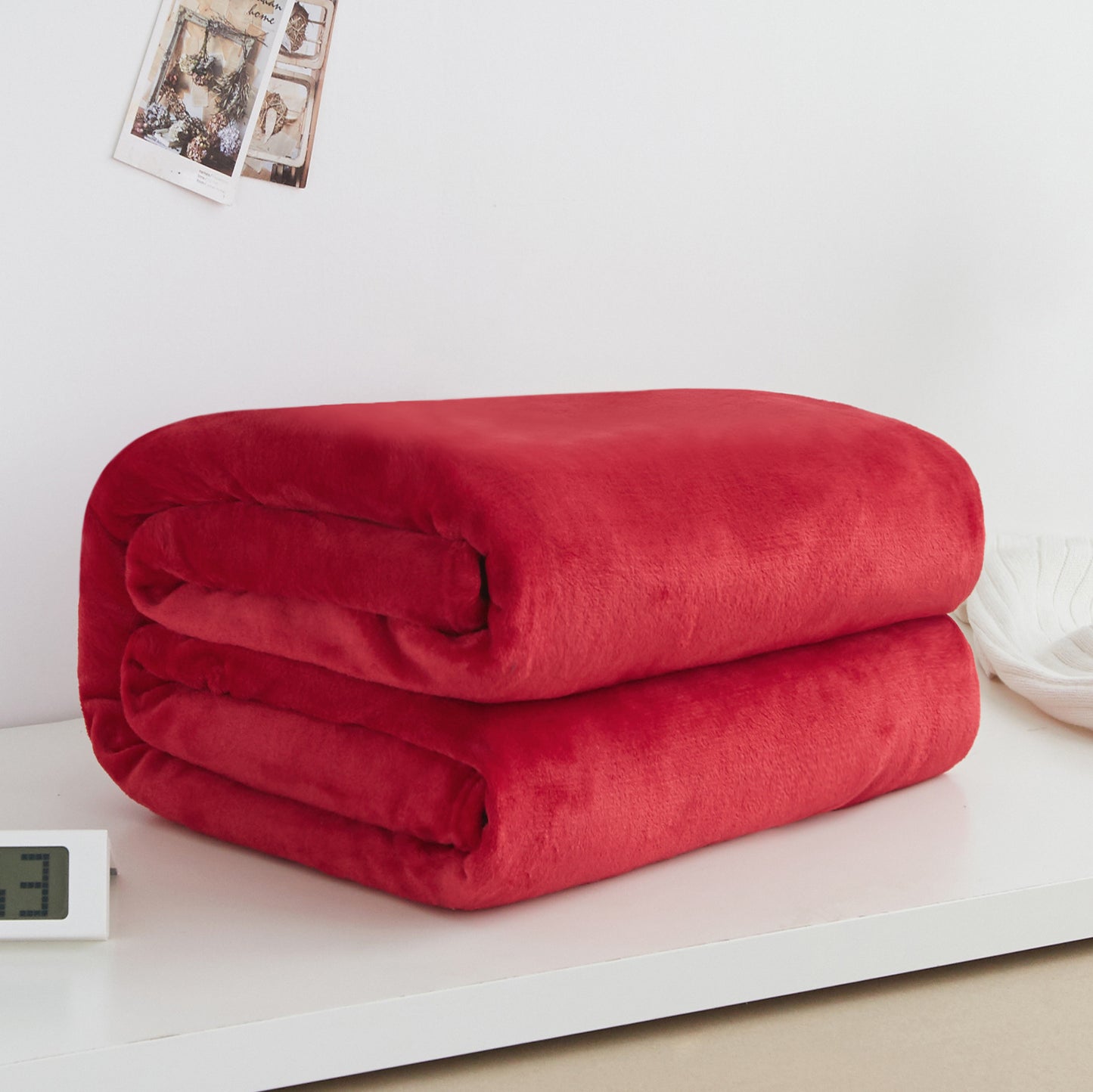 Soft fleece throw

Cozy bed and sofa blanket