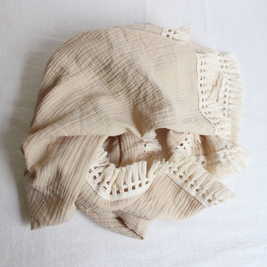 Double yarn baby towel

Tassel newborn towel

