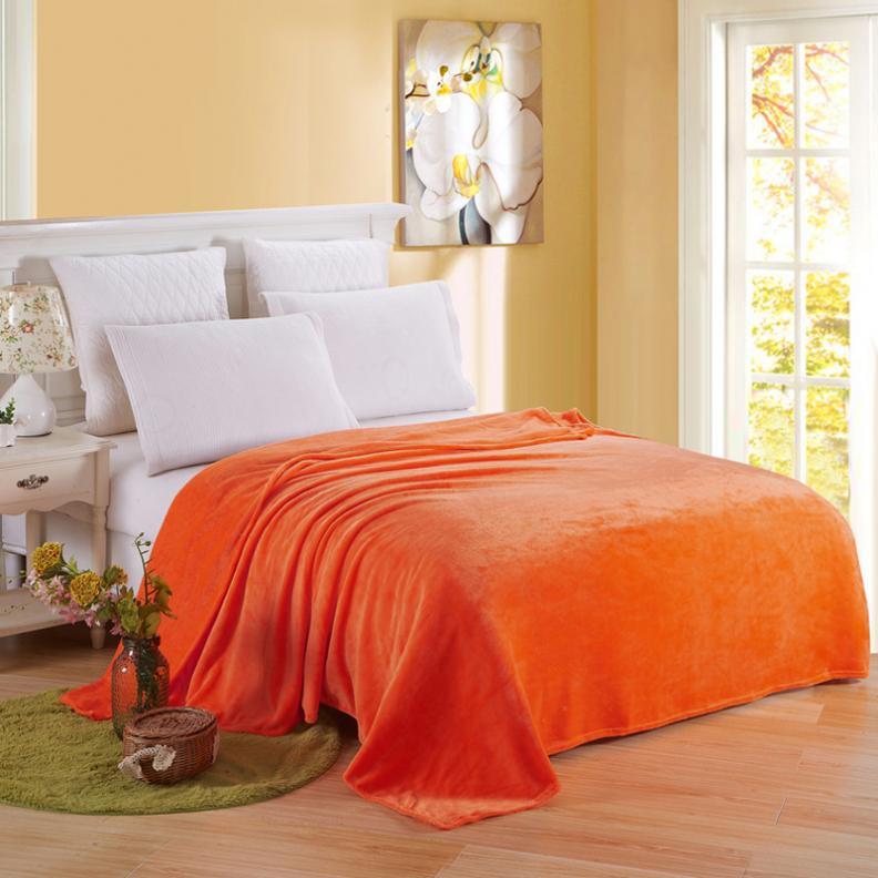 Soft fleece throw

Cozy bed and sofa blanket