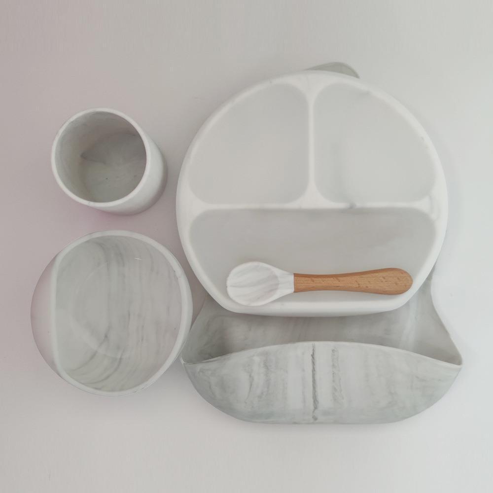 Silicone baby dinner plate

Baby feeding bowl and spoon