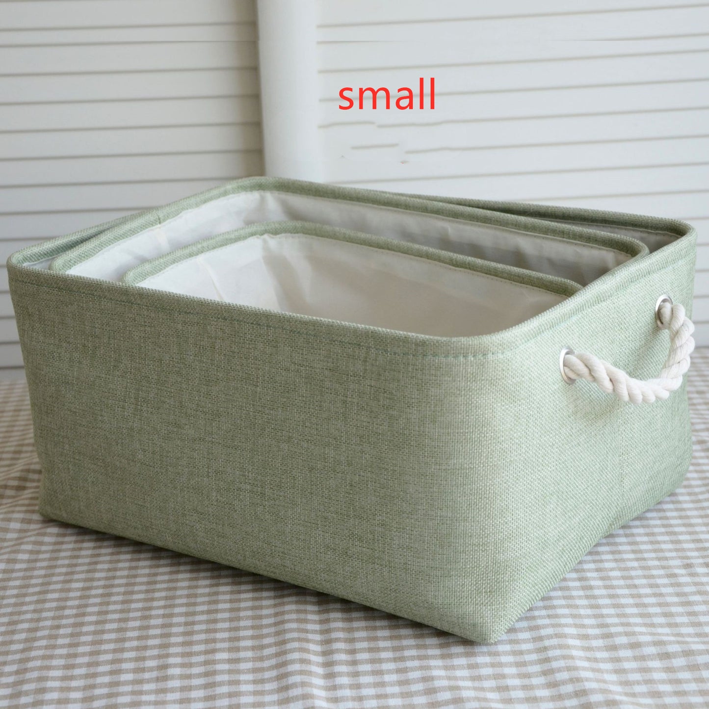 Fabric storage basket

