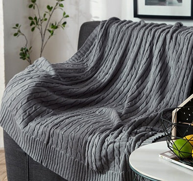 Solid color throw blanket

Breathable cotton throw