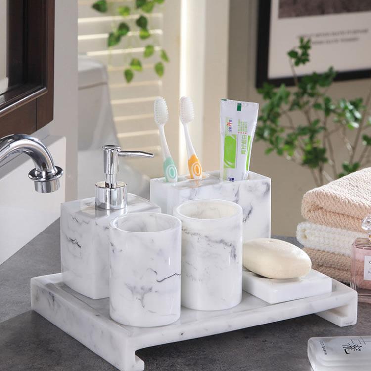 Toothbrush holder