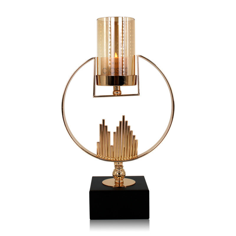 Light luxury décor

