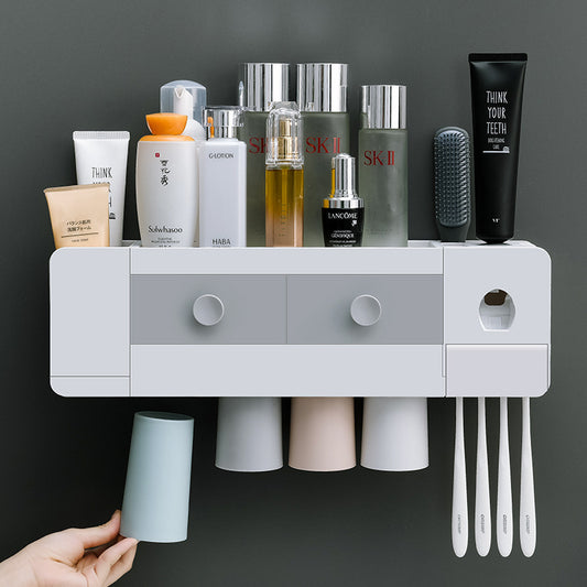 Wall-mounted bathroom organizer

Wall-mounted bathroom organizer

