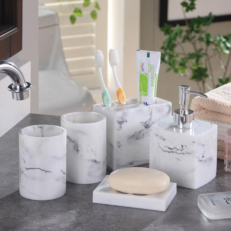 Toothbrush holder
