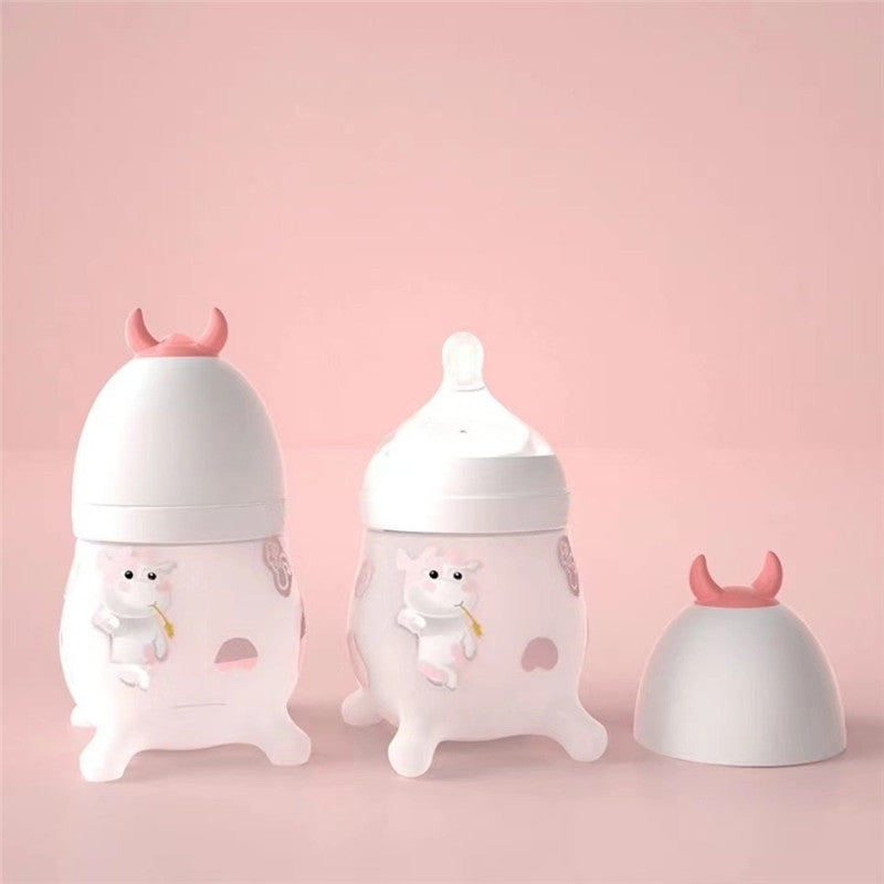 Silicone feeding bottle

Easy pour baby bottle