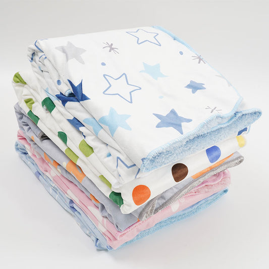 Double layer baby blanket

Super soft plush blanket