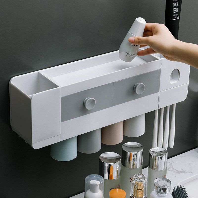 Wall-mounted bathroom organizer

