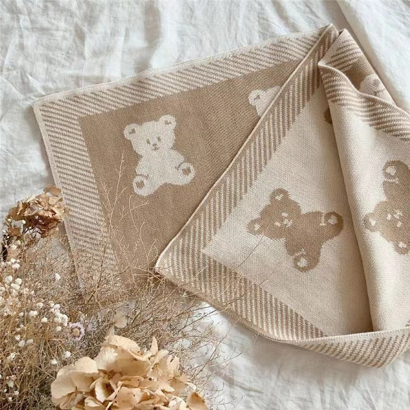Warm knitted baby blanket

Stroller baby blanket