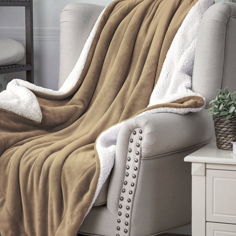 Fleece winter throw

Cozy sherpa bed blanket
