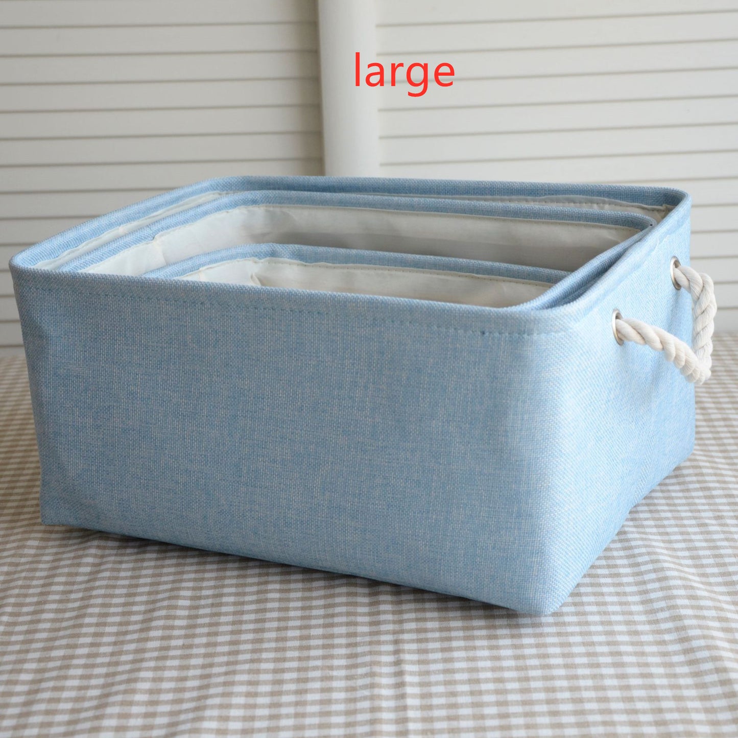 Fabric storage basket

