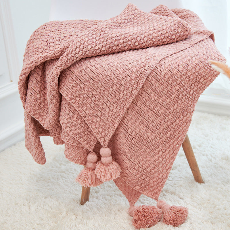 Pineapple pendant blanket

Fringed baby throw


