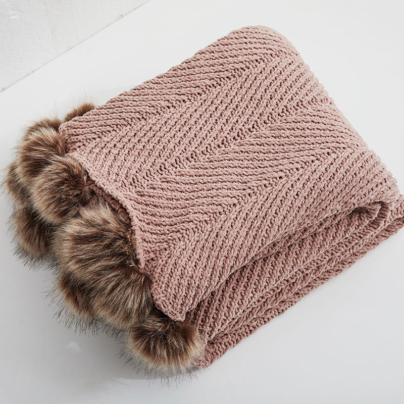 Office soft throw

Hairball tassel blanket