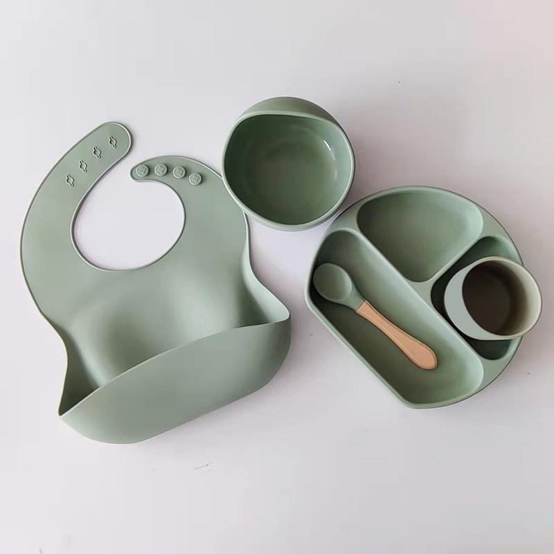Silicone baby dinner plate

Baby feeding bowl and spoon