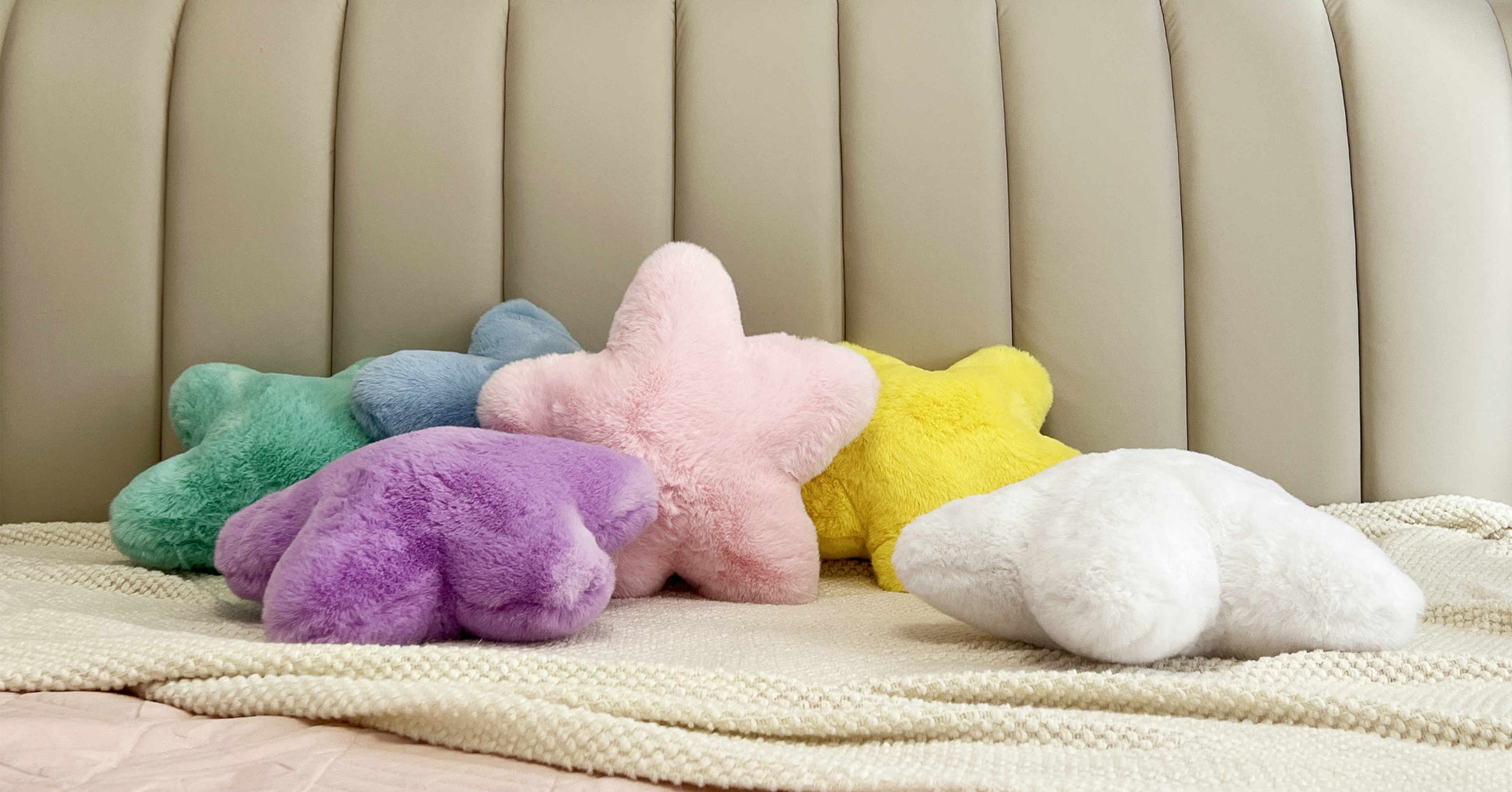 Decorative throw pillow

Plush floor cushion


