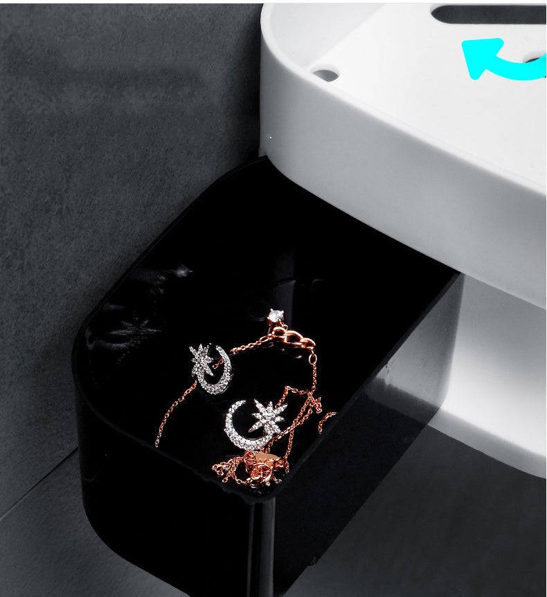 Wall-mounted storage rack