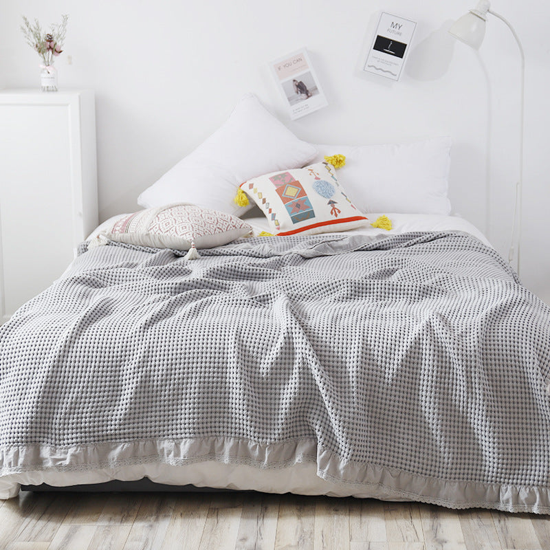 Sofa blanket throw

Lightweight waffle blanket