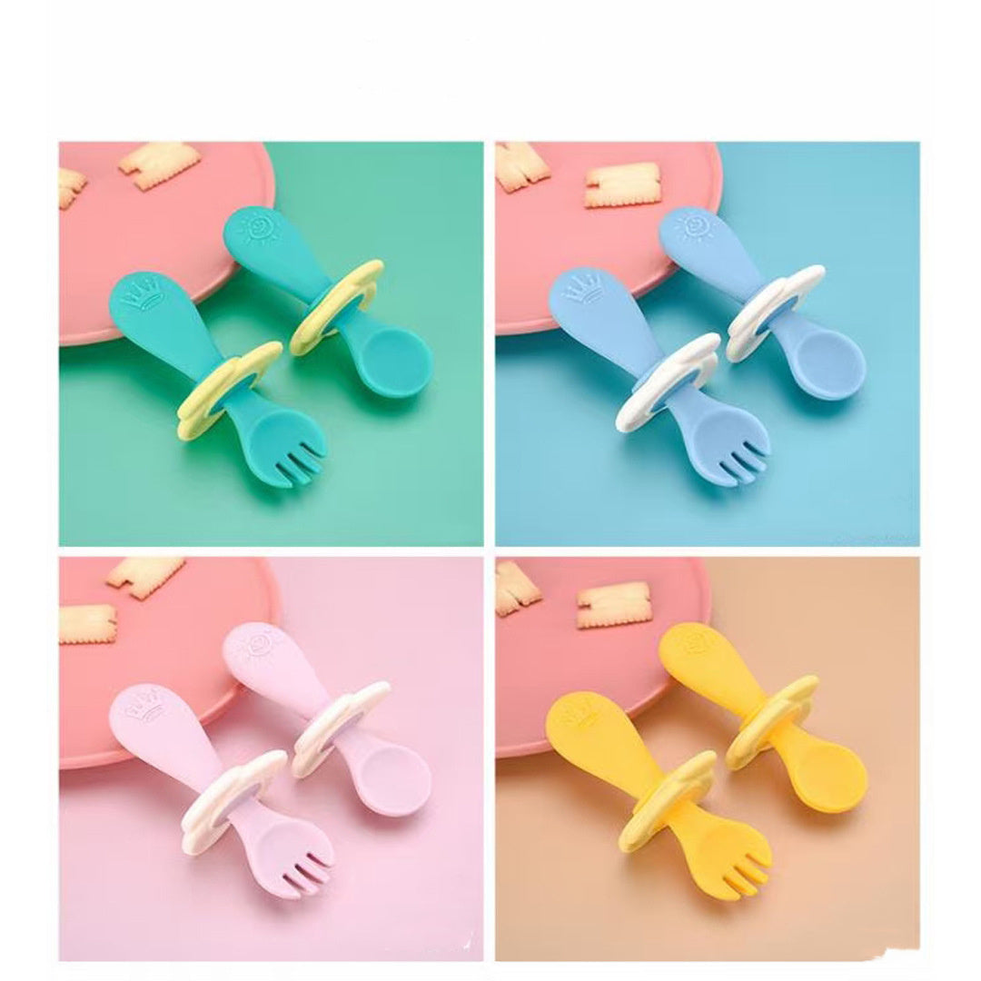 Short handle kids utensils

Baby feeding spoon fork