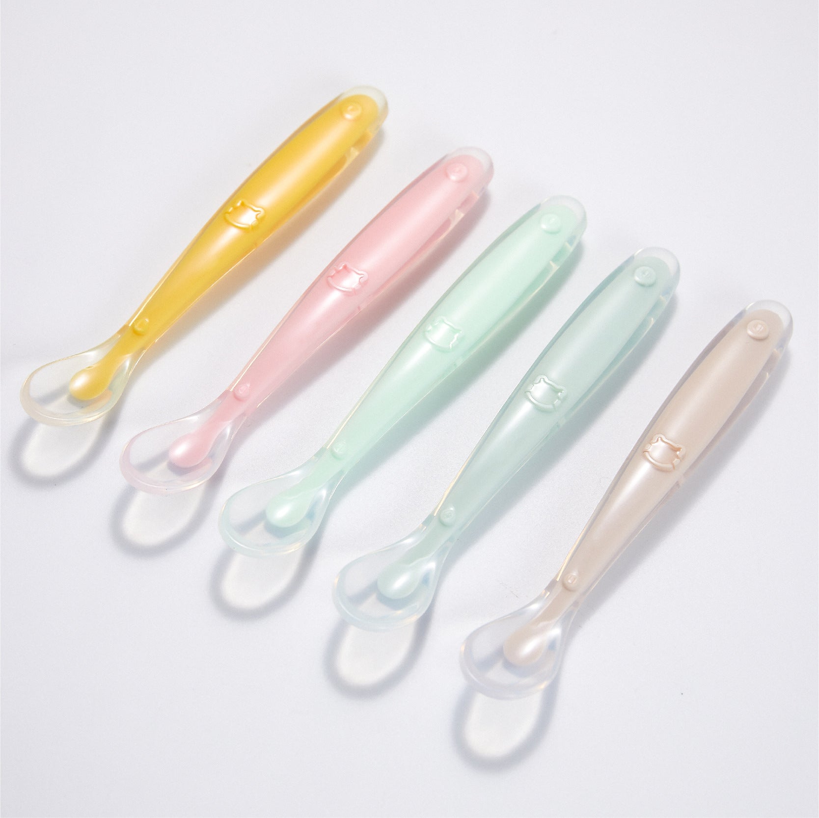 Baby food supplement spoon

Infant feeding spoon

