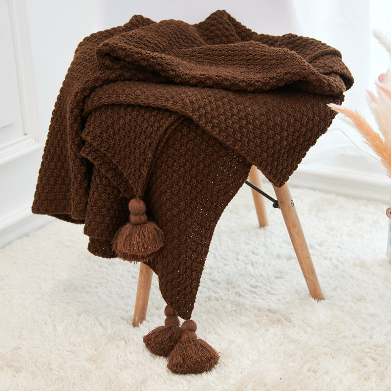 Pineapple pendant blanket

Fringed baby throw

