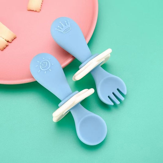 Short handle kids utensils

Baby feeding spoon fork